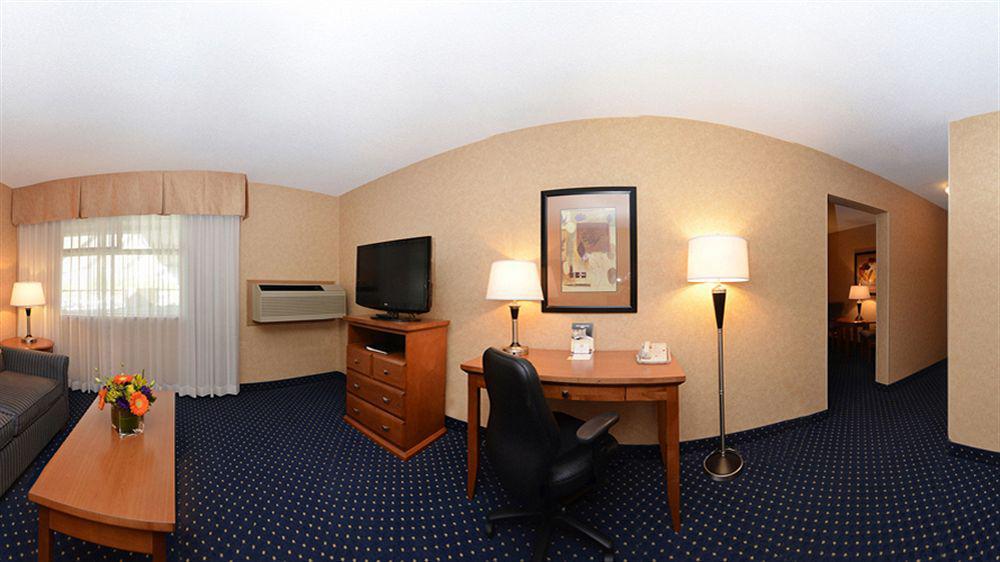 Best Western Plus Langley Inn Exteriör bild